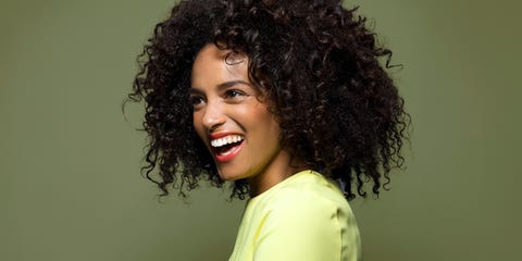 curly hair frizz