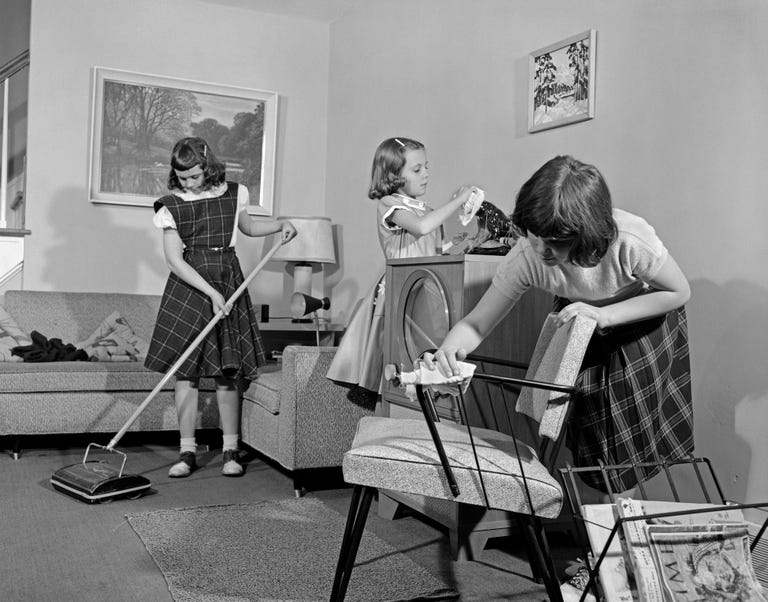 30 Old-School Parenting Tips - 1950s Parenting Advice