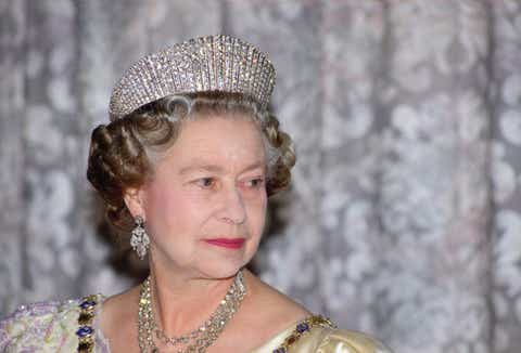 Queen Elizabeth's Most Beautiful Jewels - Pictures of the Queen's ...