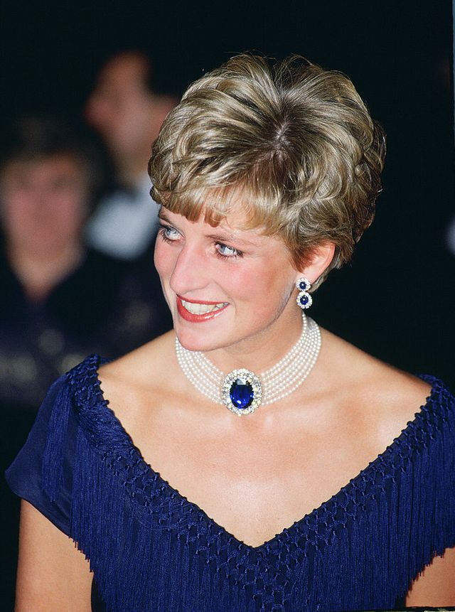 ottawa, canada   october 29  diana princess of wales wears a sapphire and pearl choker during a visit to ottawa, canada  photo by tim graham photo library via getty images