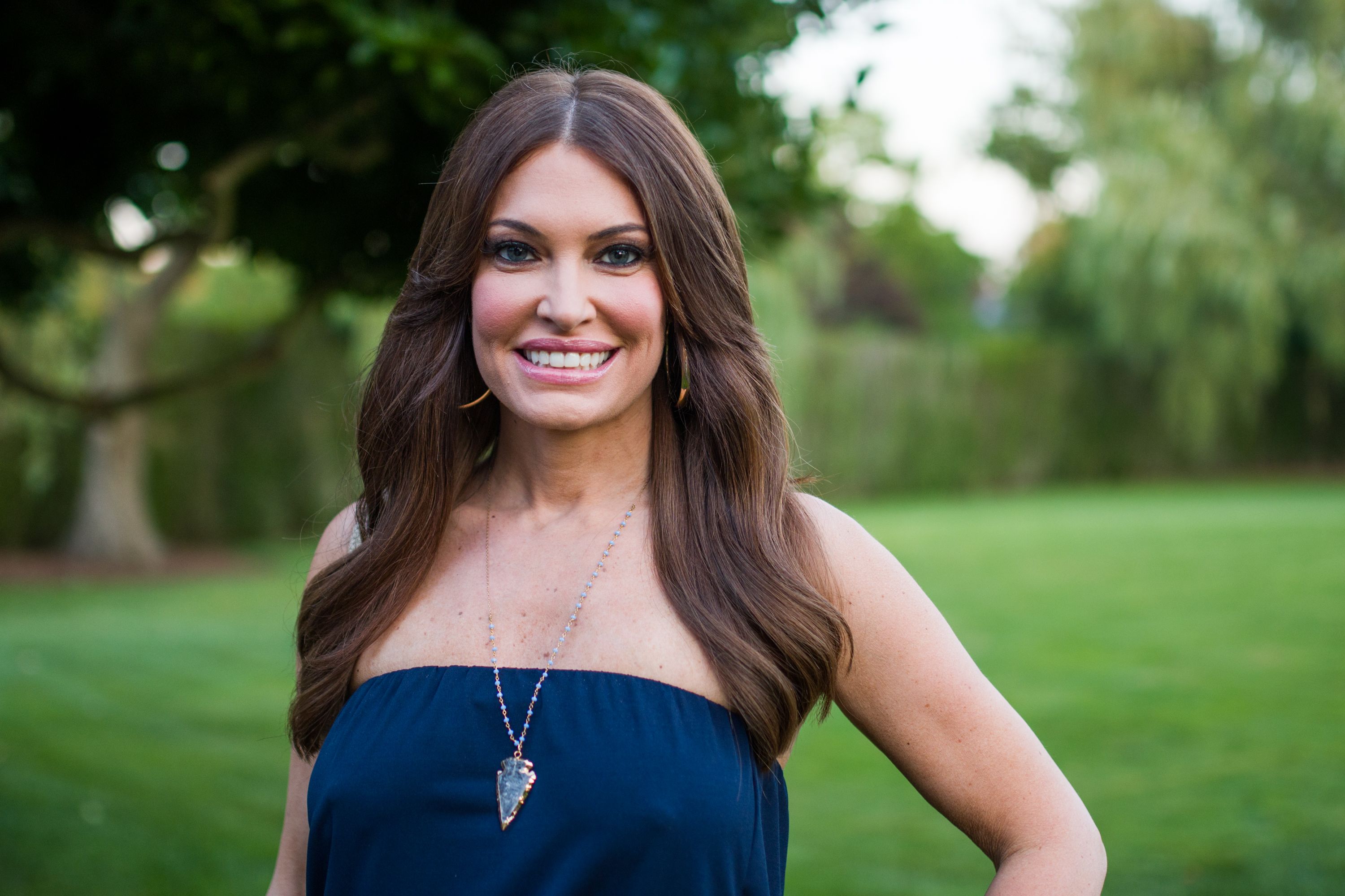 Who Is Kimberly Guilfoyle, Donald Trump Jr.s New Girlfriend pic image