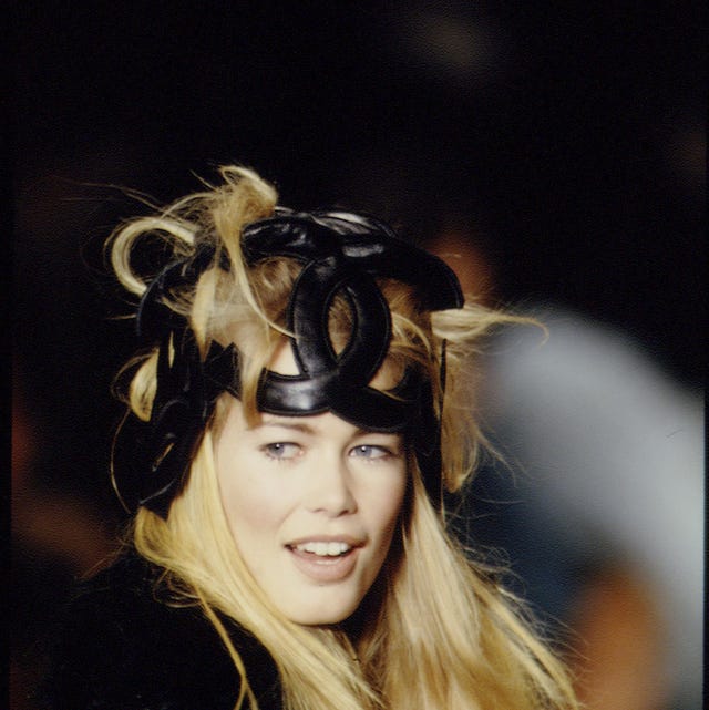 AUTUMN/WINTER 1994/1995 PRET A PORTER COLLECTION: CHANEL AUTUMN/WINTER 1994/1995 PRET A PORTER COLLECTION: CHANEL