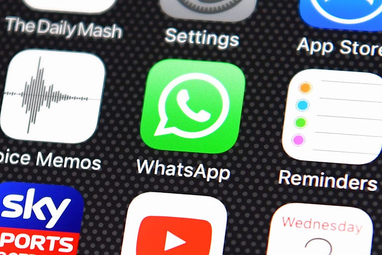 Come usare lo stesso numero WhatsApp su due telefoni