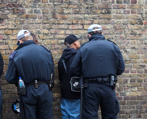 UK police - neck restraint uk police neck restraint
