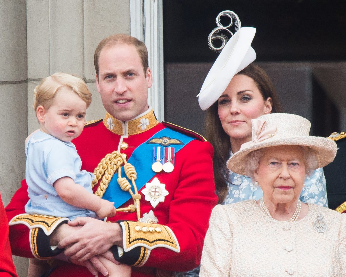 Kate Middleton And Prince William Share A Sweet Family Photograph In ...