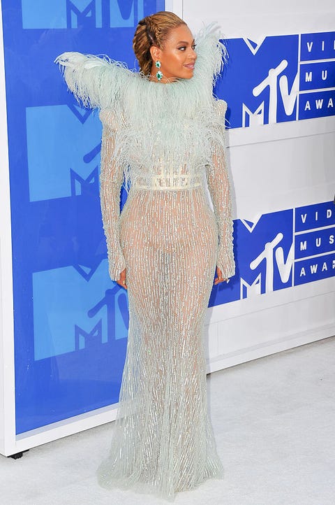 new york, ny   august 28  singer beyonce arrives at the 2016 mtv video music awards at madison square garden on august 28, 2016 in new york city  photo by allen berezovskywireimage