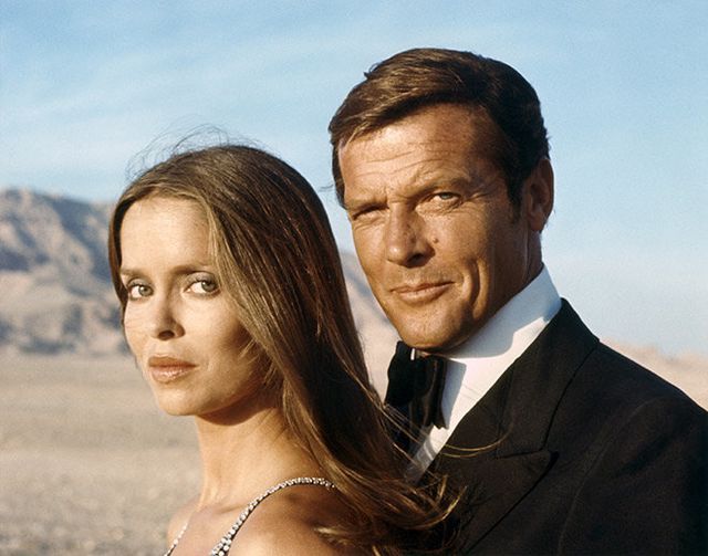 歴代最多の『007』ロジャー・ムーア、89歳で逝く