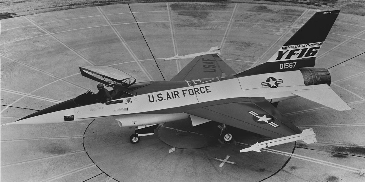After the YF-16 and YF-17 battled it out to become the next U.S. fighter jet, the winner, General Dynamics' YF-16, which would become the F-16, made i