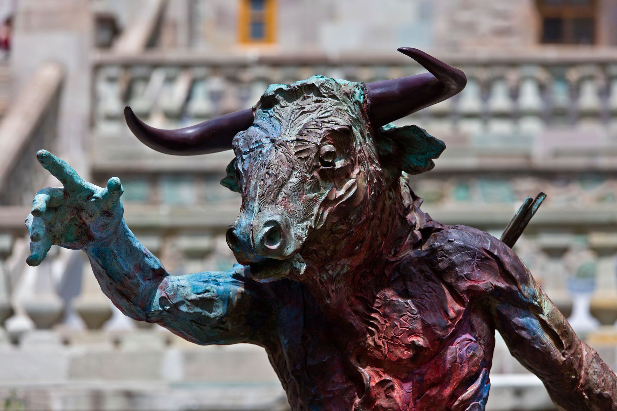 Defamiliarizing The Minotaur In Postcolonial Love Poem