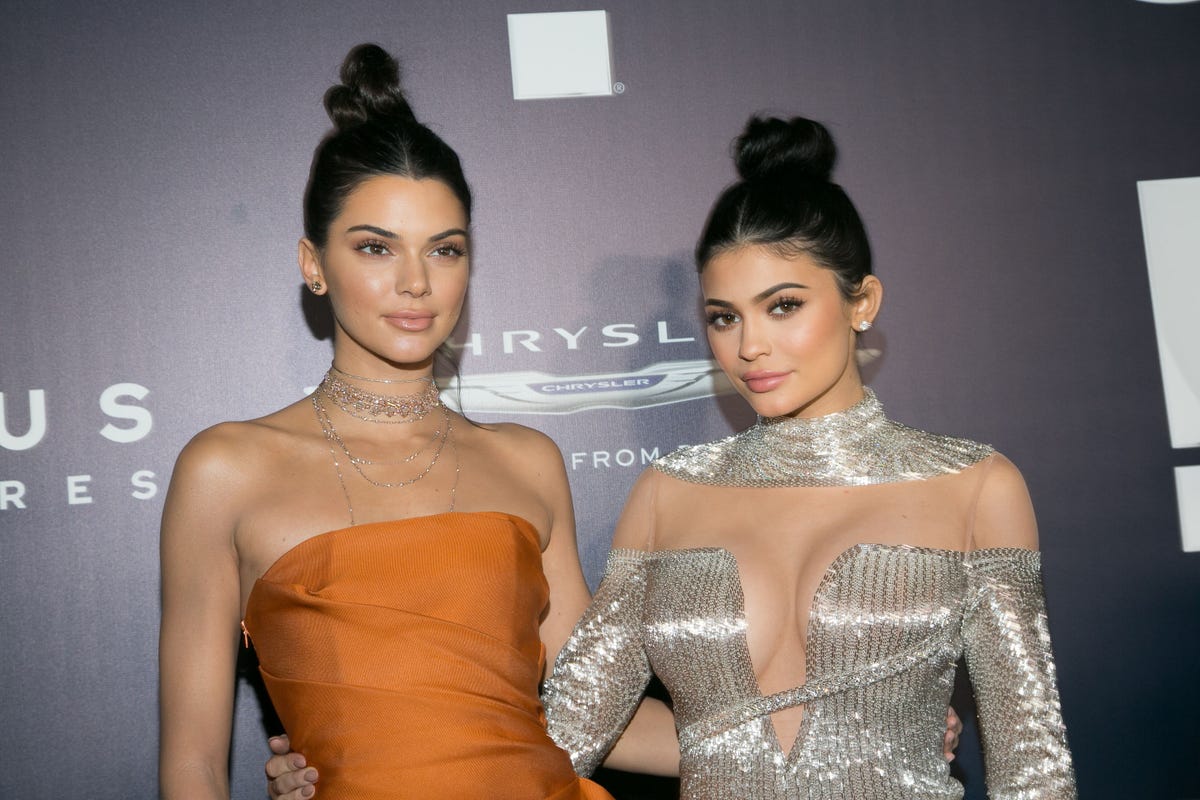 Kris Jenner Just Shared the Cutest Throwback Pic of Kendall and Kylie