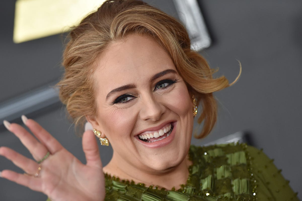 Adele Dressed Up as an Old Lady for Her 29th Birthday and It's Perfect