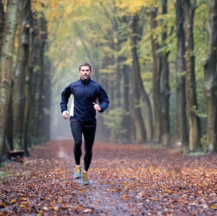 Afdeling gespannen slim 8x windjacks voor mannen die hardlopen in de herfst leuk maken