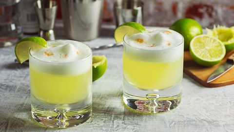 Drink, Pisco sour, Lemon-lime, Alcoholic beverage, Food, Cocktail garnish, Distilled beverage, Non-alcoholic beverage, Limonana, Key lime, 