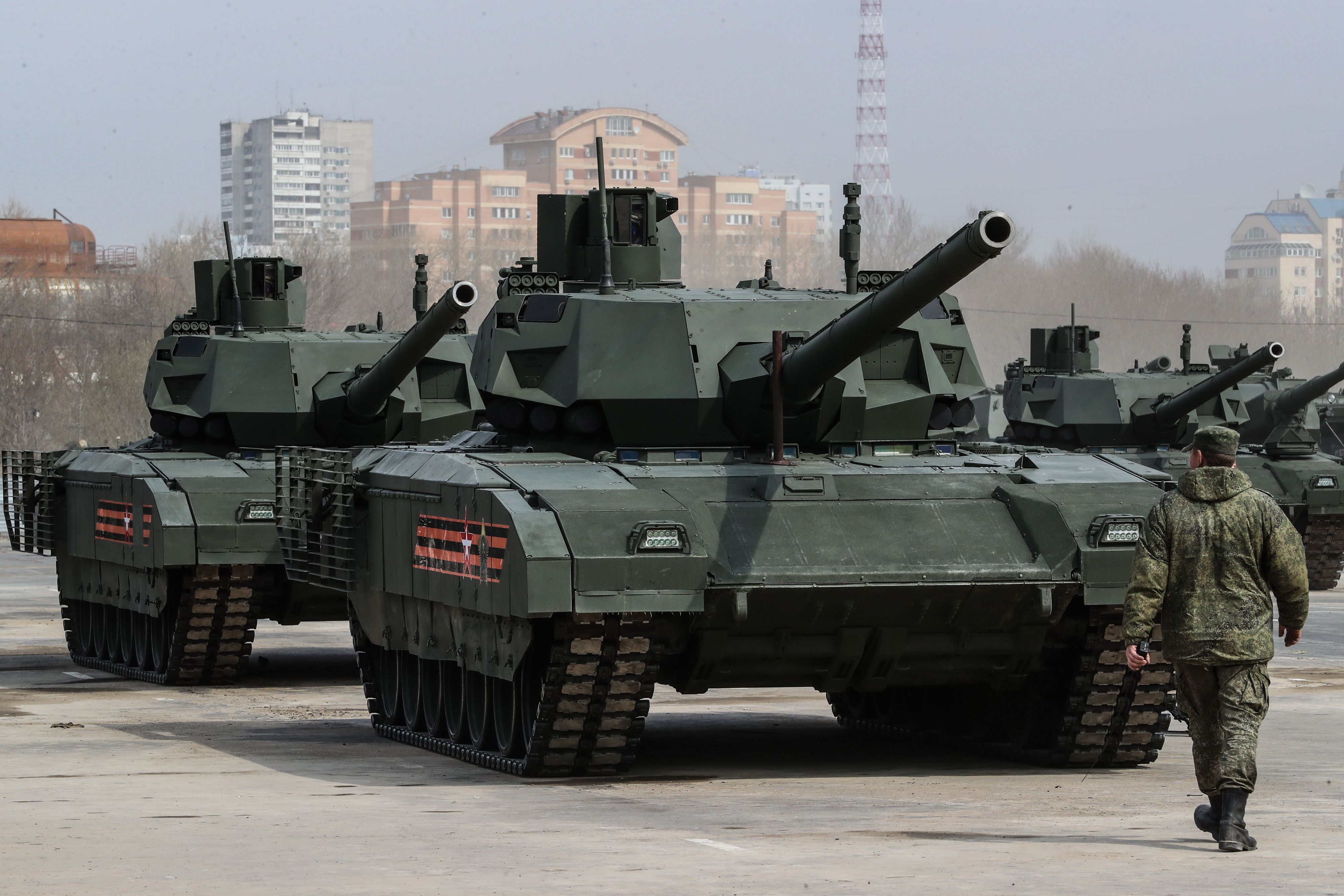 T 14 Armata Tank Russia Claims New Missile Can Clobber U S Tanks