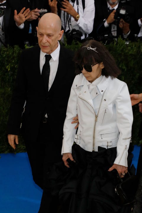 成功女人背後有個好男人 貝嫂 川久保玲 Westwood 設計師女強人與默默支持的另一半 成功女人背後有個好男人 貝嫂 川久保玲 Westwood 設計師女強人與默默支持的另一半