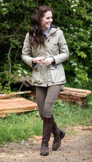 Kate Middleton Recycles Her Favorite Boots - Kate Middleton Penelope ...