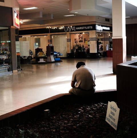 Thousands Of Malls Across U.S. Threatened As Retail Stores Pull Out frackville, pa may 17 shuttered stores dominate the interior of the schuylkill mall which is scheduled to close in the coming months on may 17, 2017 in frackville, pennsylvania built in 1980 by crown american, the schuylkill mall originally featured kmart, hesss, and sears as its anchor stores but is now mostly empty as consumers buying habits change and more people prefer to spend money on technology and experiences like vacations over apparel, shopping malls across the country are sufferingin the last decade dozens of malls have closed as retailers like jcpenney, macys and sears, known as anchor stores, close hundreds of locations do to falling sales real estate firm costar are projecting that nearly 25 percent of american malls are in danger of losing their anchors stores photo by spencer plattgetty images