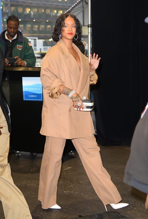 25 Iconic Rihanna Outfits The Best Rihanna Style Ideas To Steal