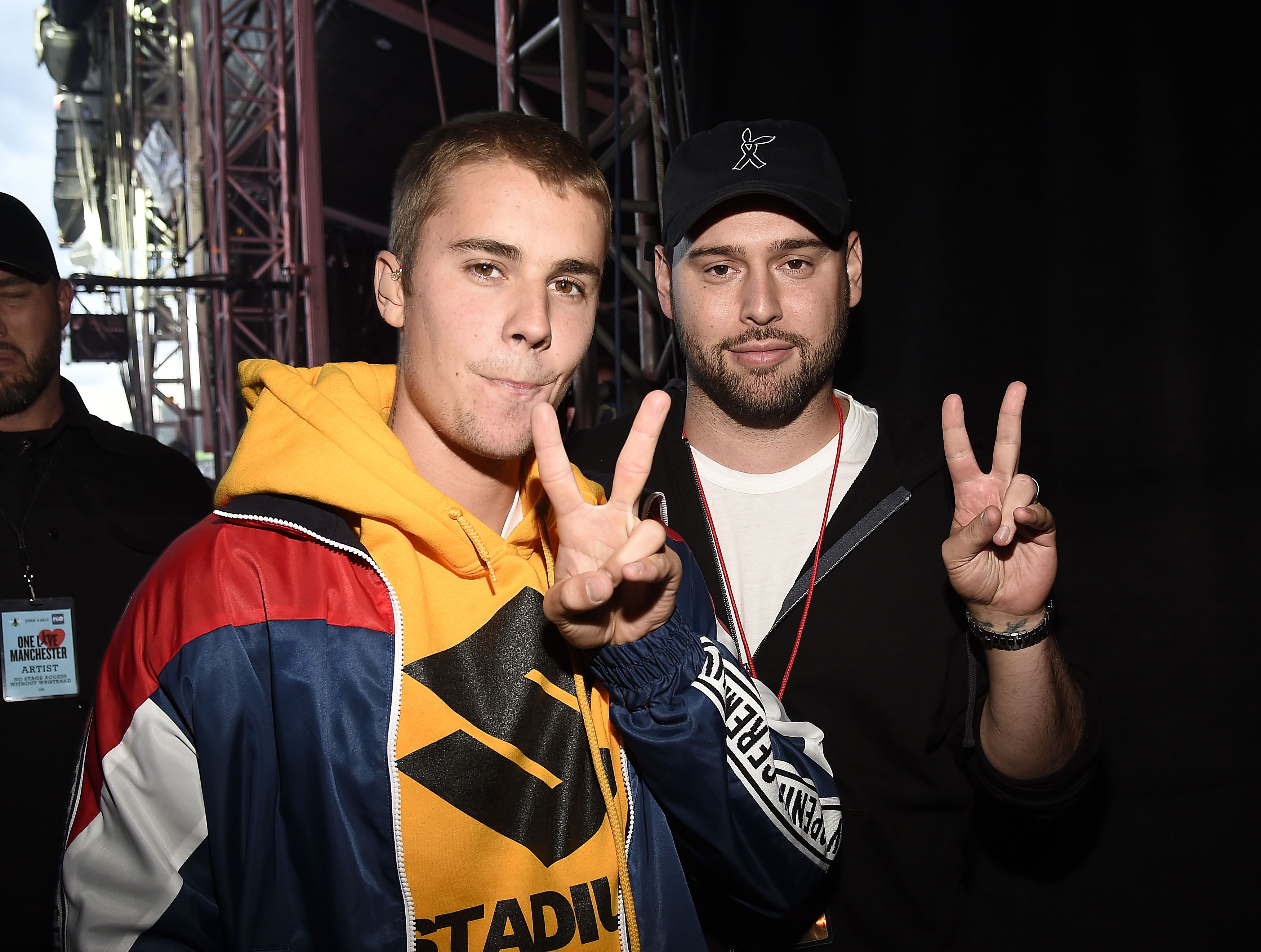 who is scooter braun meet scooter braun justin bieber and ariana grande s manager - scooter braun s comment on justin bieber s instagram with hailey