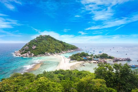 view point from top of mountain for see the beach, sea and nature of nang yuan and tao island