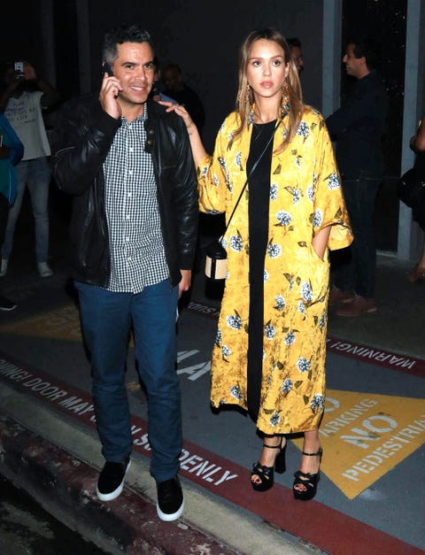 Celebrities On Dates Celebrity Date Outfit Ideas