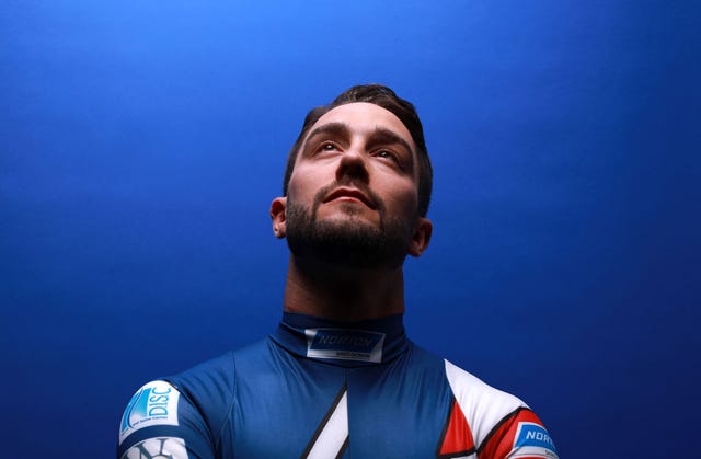 Facial hair, Hair, Beard, Chin, Sky, Moustache, Photography, Neck, Electric blue, Jersey, 