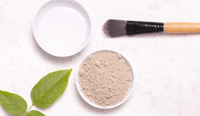 Eller enten leksikon gammel Bentonite Clay: What It Is, Benefits, And How To Use It