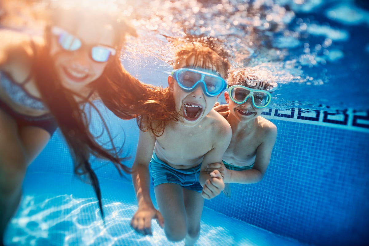 7 Signs A Pool Isnt Safe For Swimming Swimming Safety Tips