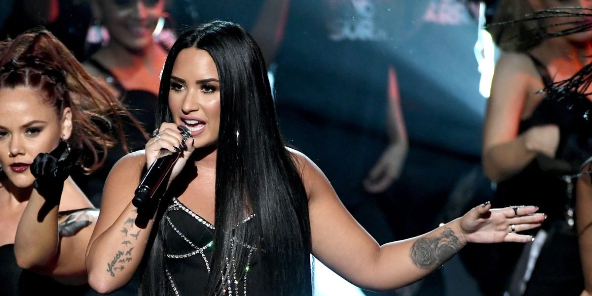 Demi Lovato Just Performed Sorry Not Sorry In Front Of Her Meanest