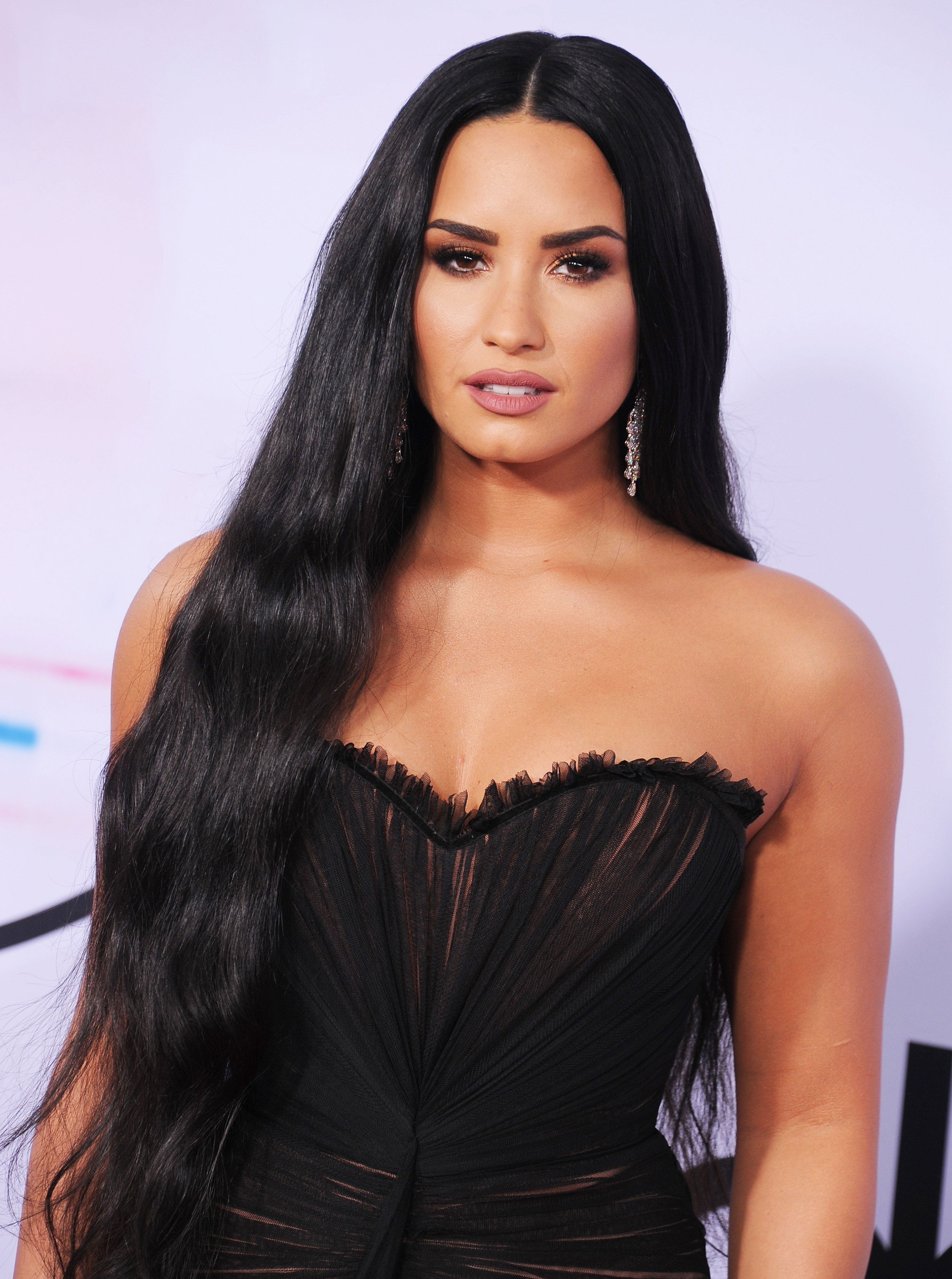 Demi Lovato Haircut