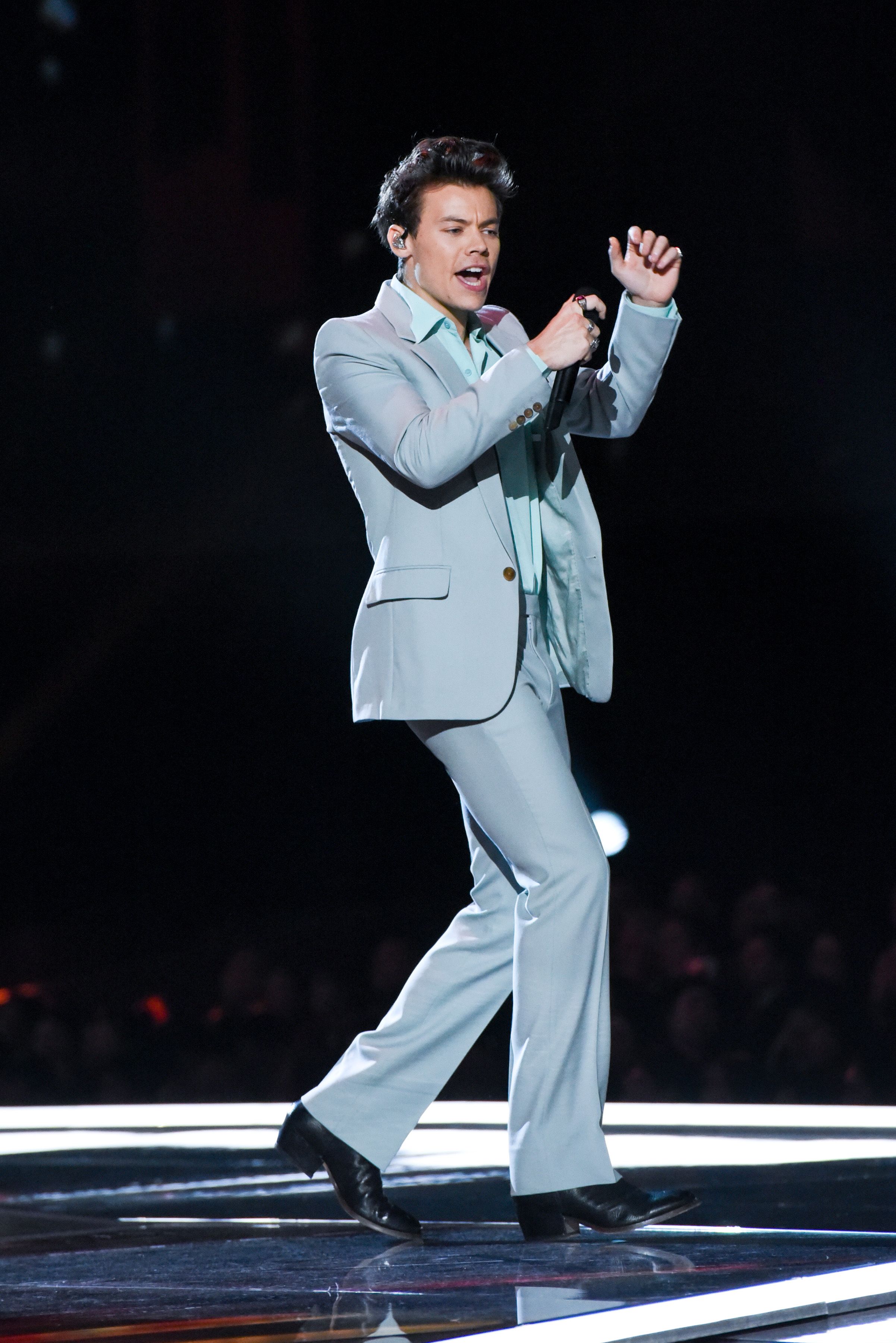 harry style victoria secret performance