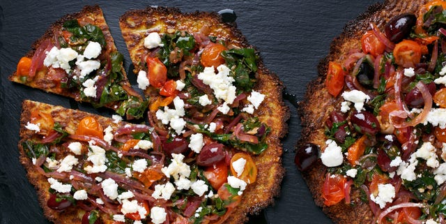 3 Pizzas muy sanas con la base de coliflor para ... - ELLE image of 3 Pizzas muy sanas con la base de coliflor para ... - ELLE