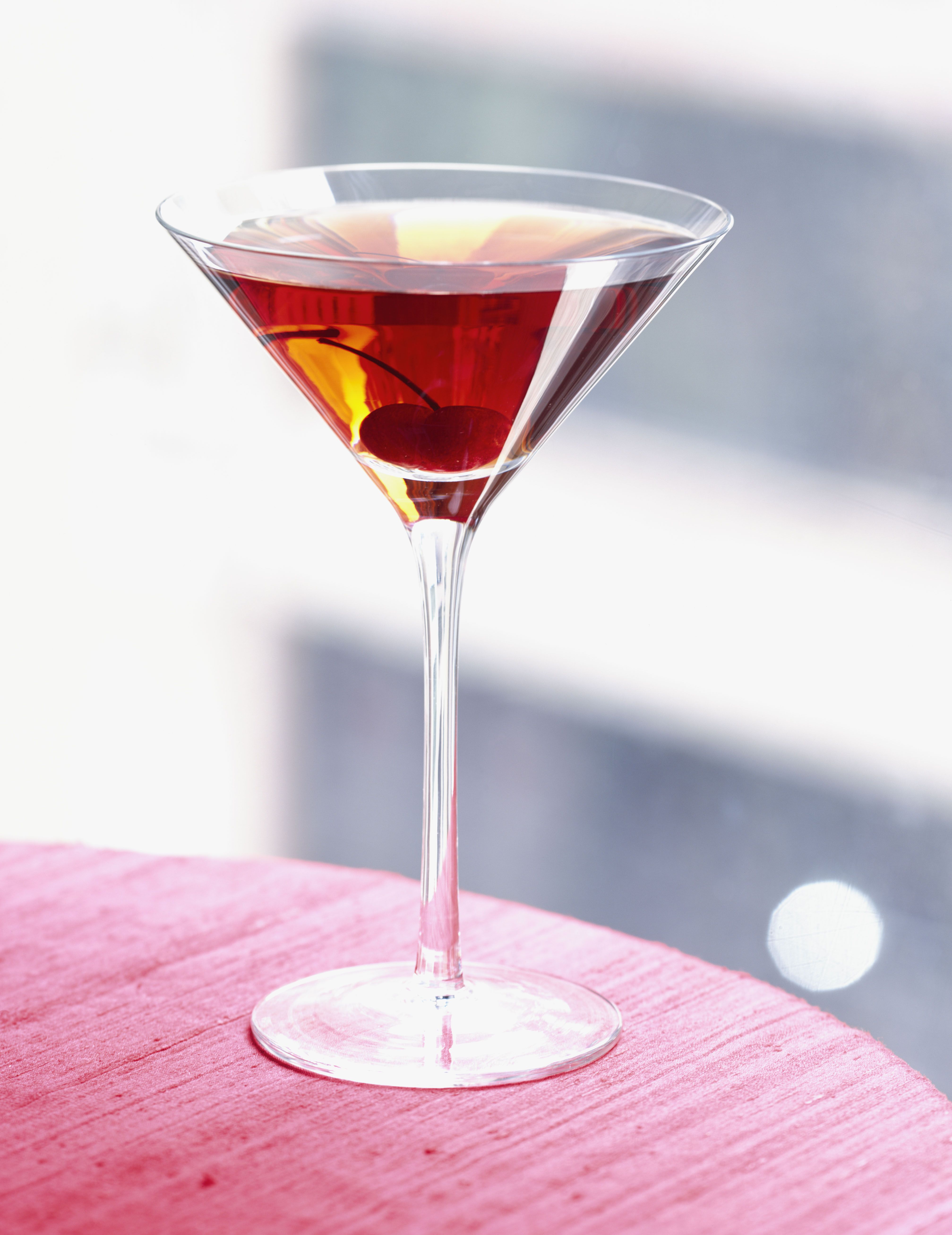 20 Most Popular Bar Drinks Ever - Classic Cocktails You Should Know