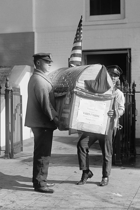 Harding Turkey Delivered to the White House