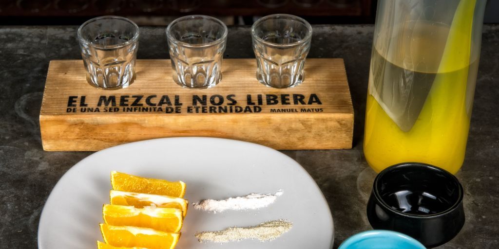Mezcal, Historia y Diferencias con el Tequila en México