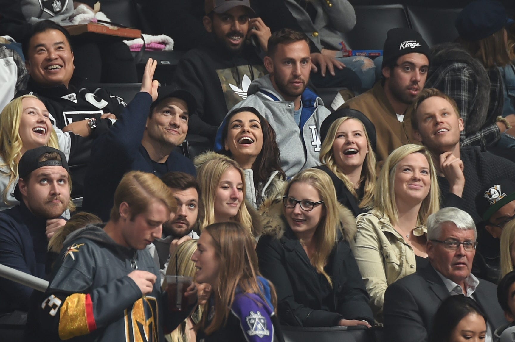 Mila Kunis and Ashton Kutcher Have Kiss Cam Moment at Los Angeles Kings ...