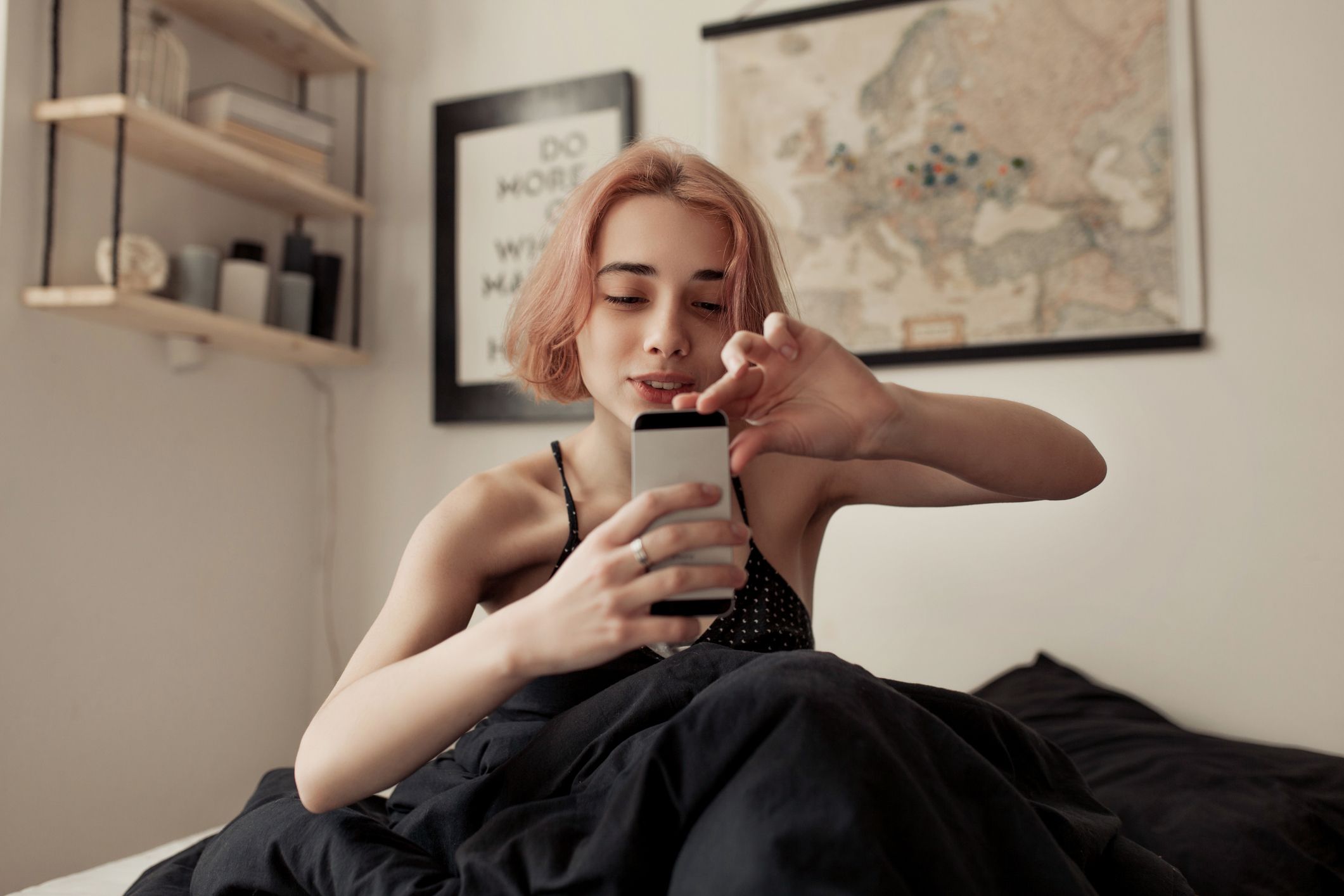 Here's How To Sext On Snapchat Like A Pro