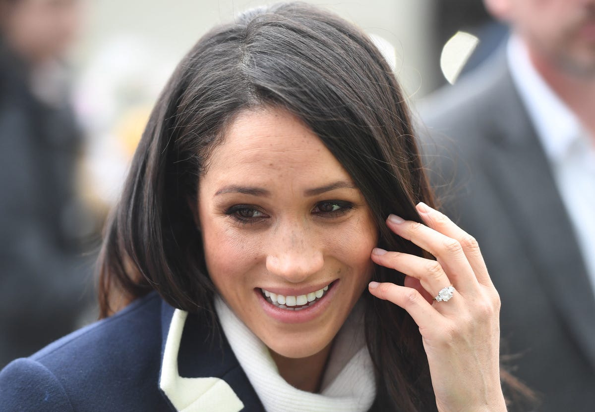 Meghan Markle's Outfit in Birmingham - Meghan Markle Wears an ...