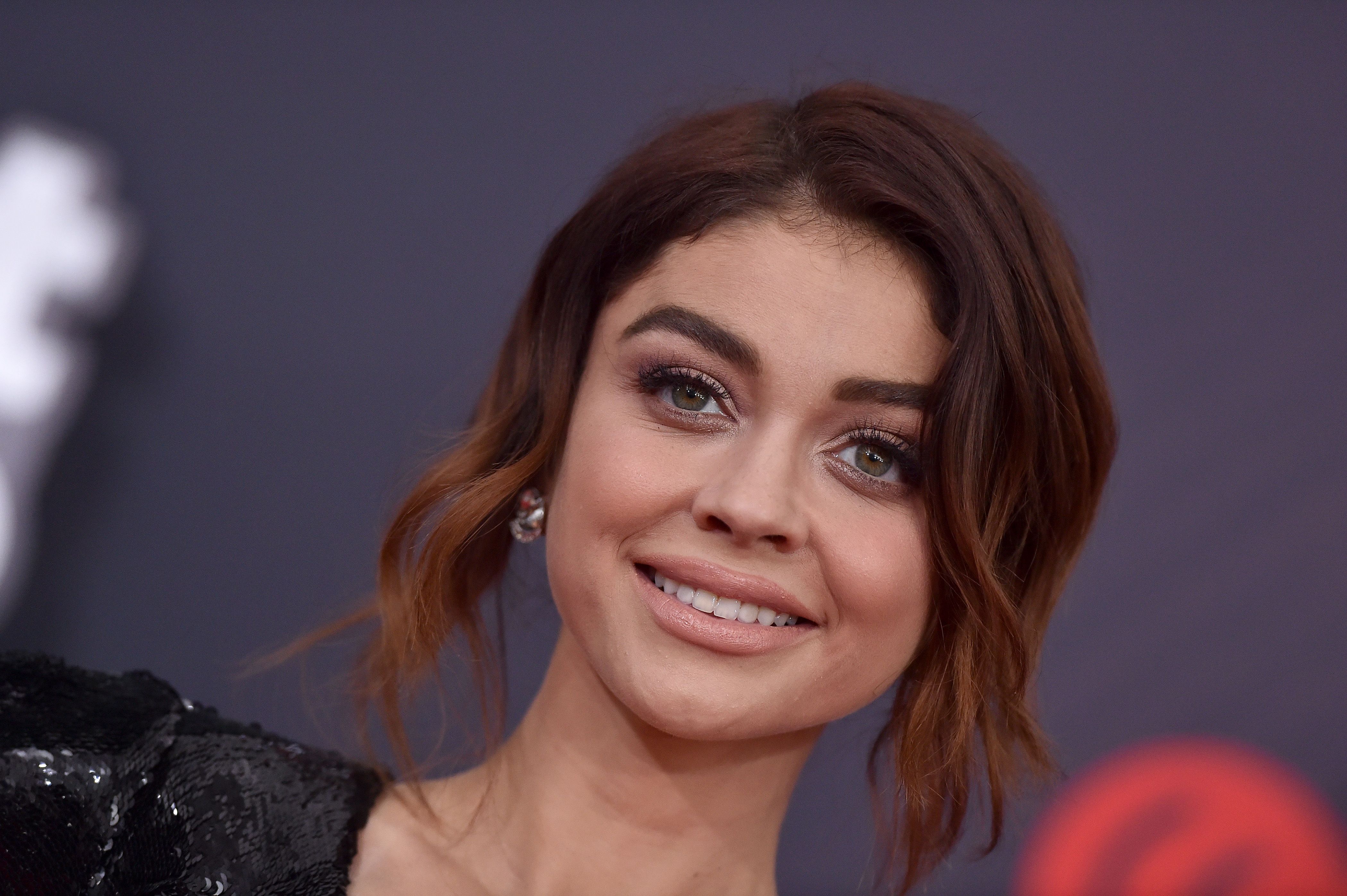 Sarah Hyland: Fighting Back Against Image Leak - rdbmlvu
