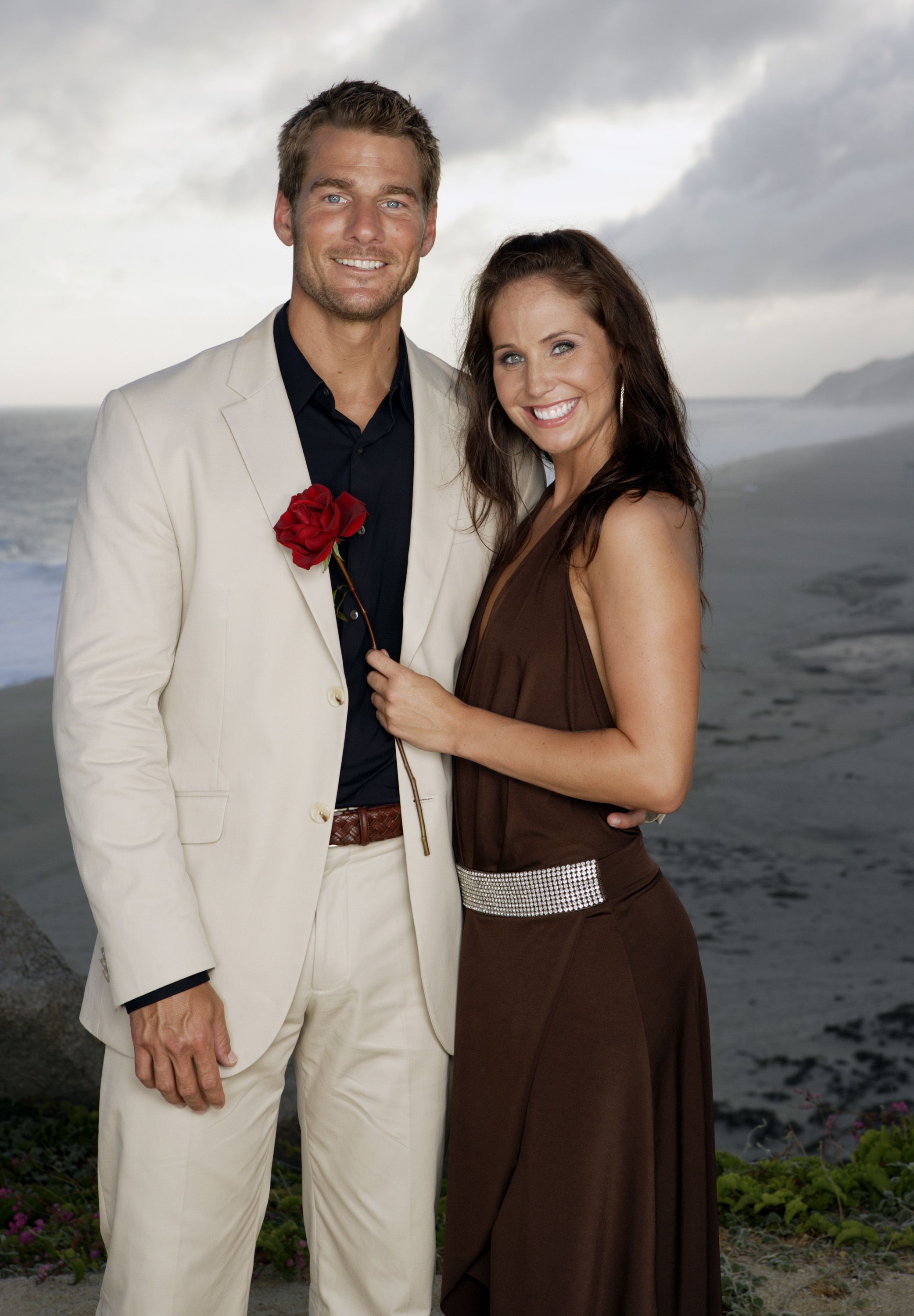 bachelorette hosts bachelorette hosts