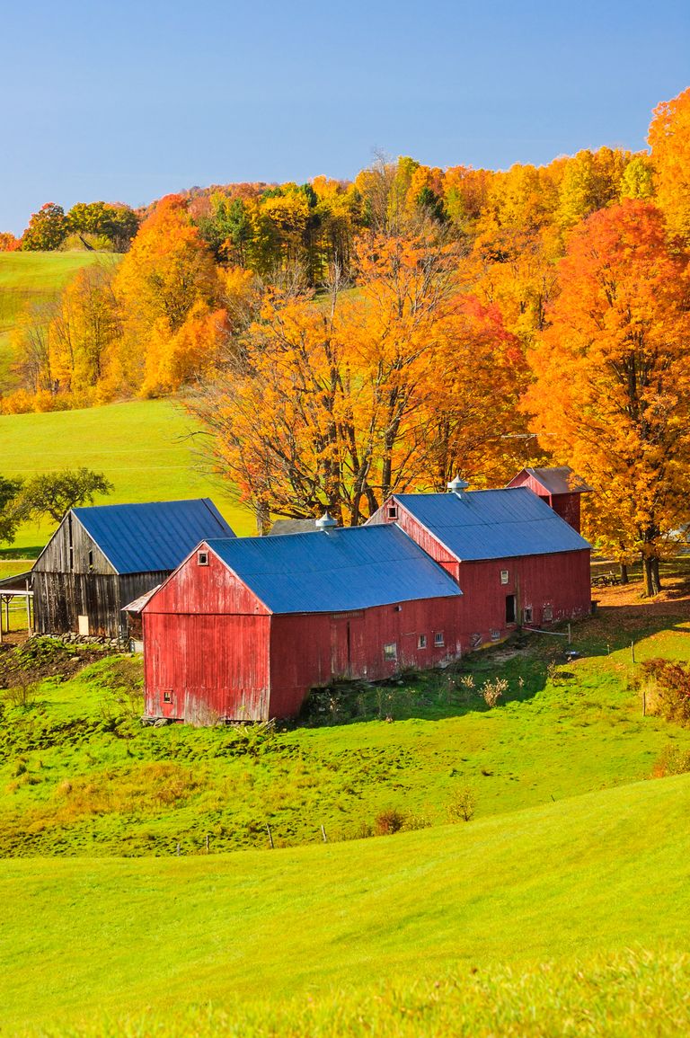 10 Best Places To See Fall Foliage 2018 - Top Spots to See Fall Scenery