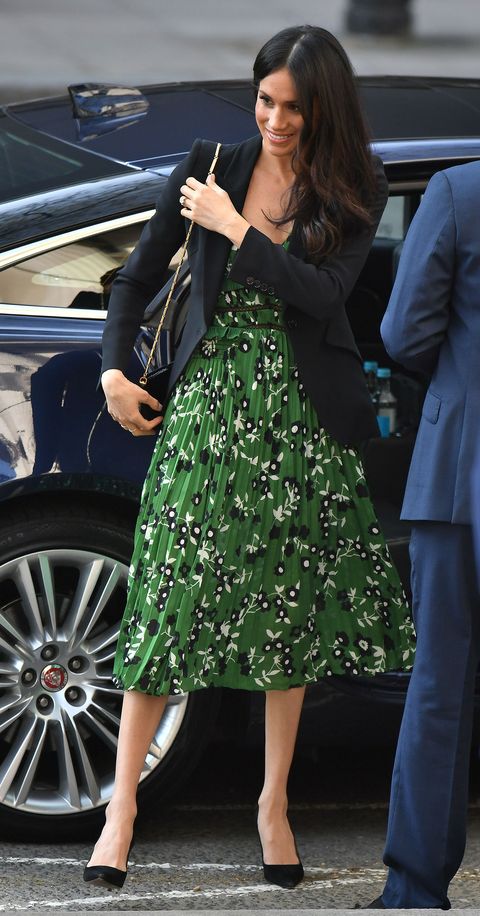 Meghan Markle Wears Green Self Portrait Dress At The Sydney Invictus Game Reception Meghan And