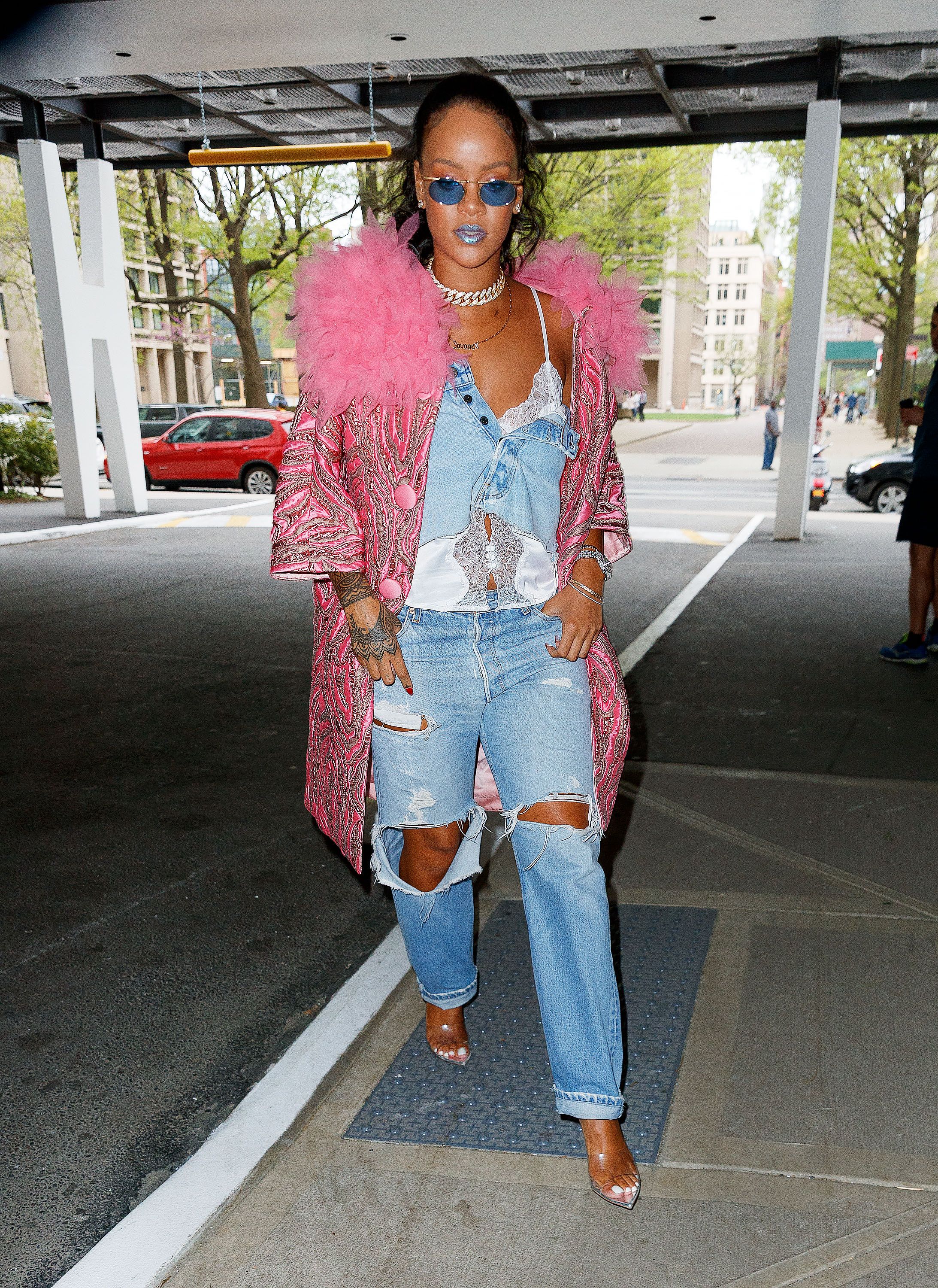 rihanna casual looks