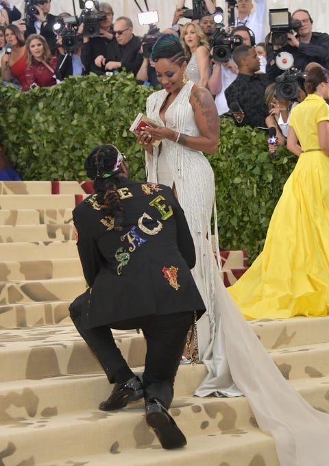 2 Chainz Met Gala Red Carpet Proposal - Kesha Ward Proposal