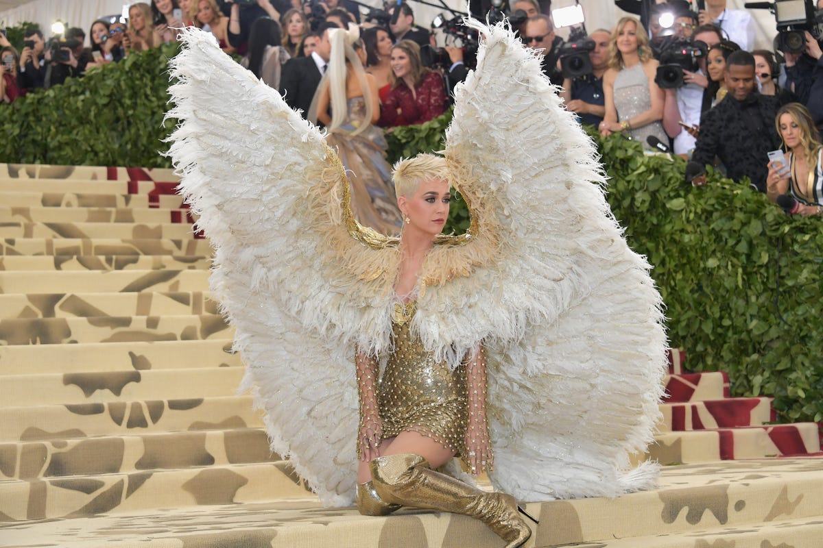 Katy Perry dressed as an actual angel on the 2018 Met Gala red carpet