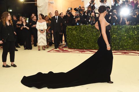 Kylie Jenner And Travis Scott Walk The Met Gala Red Carpet