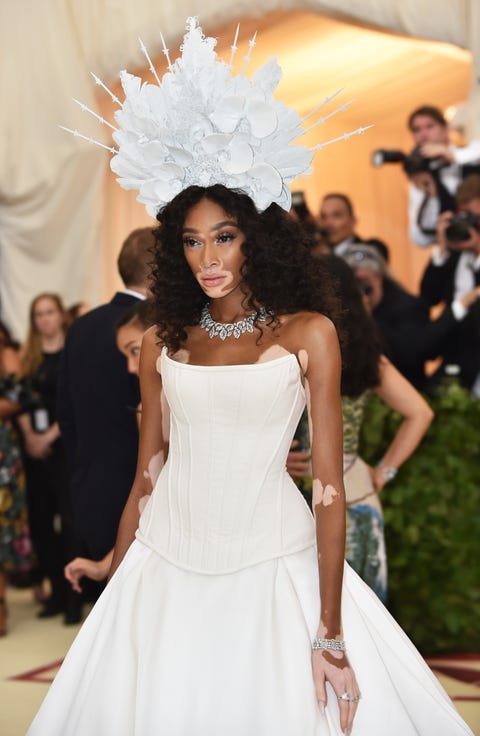 Celebrities in Headpieces and Crowns at 2018 Met Gala - Met Gala ...