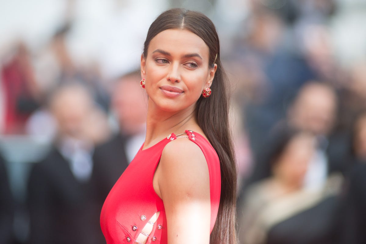 Irina Shayk Wears Versace Dress Without Underwear At