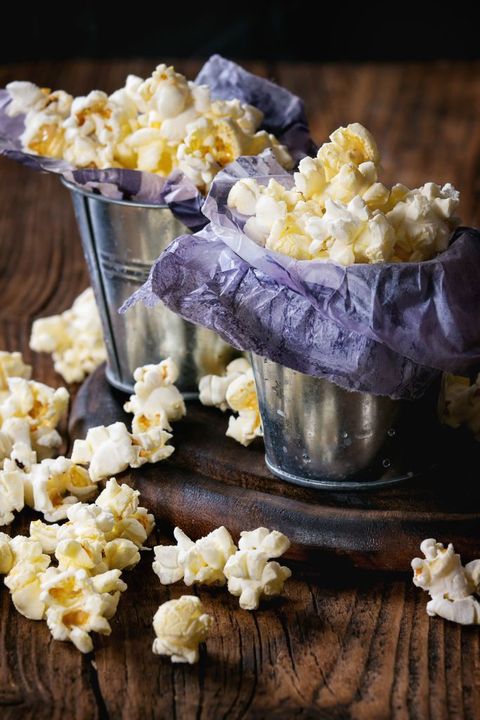 is popcorn good to eat before bed