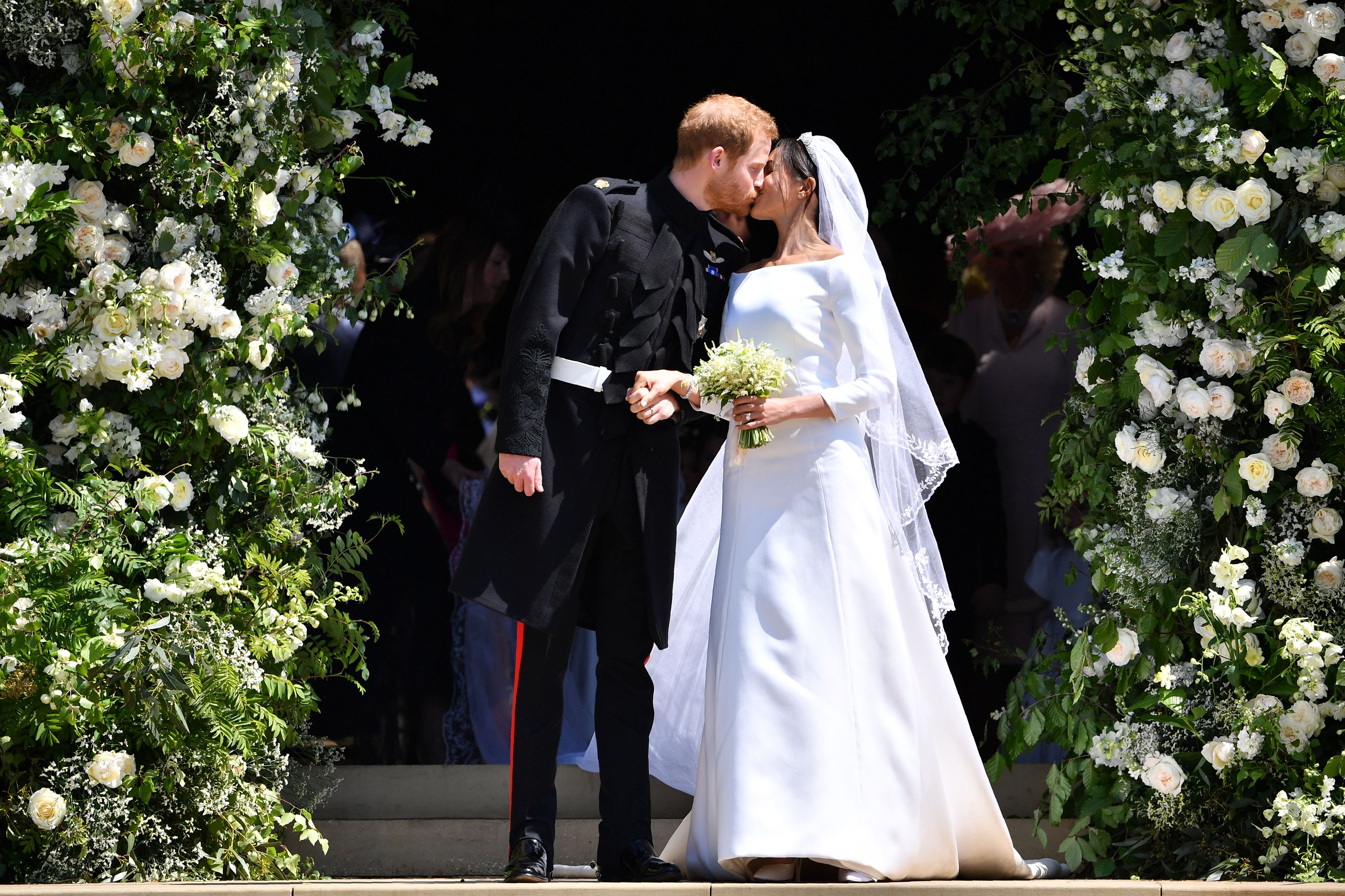 victoria beckham meghan markle wedding dress